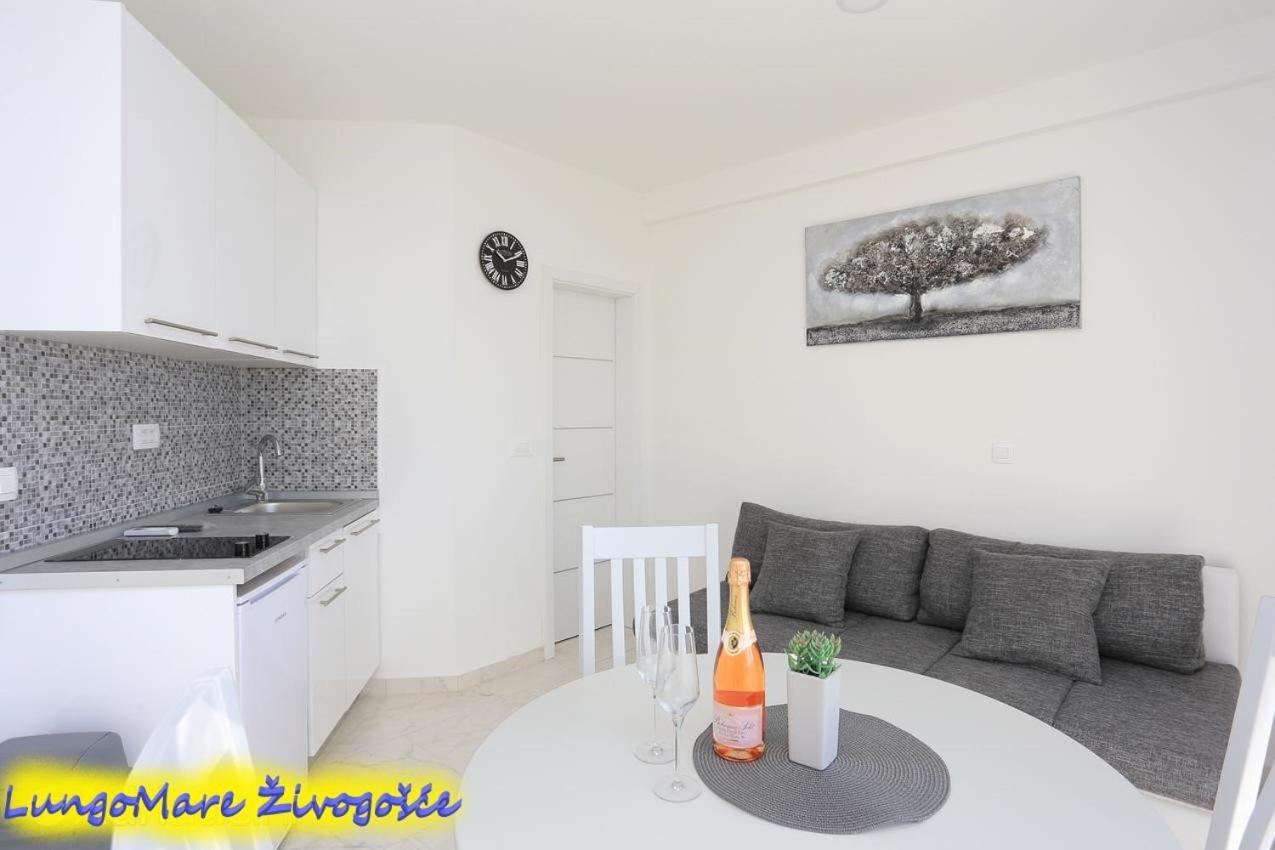 Apartmants Villa Lungo Mare Živogošće Εξωτερικό φωτογραφία