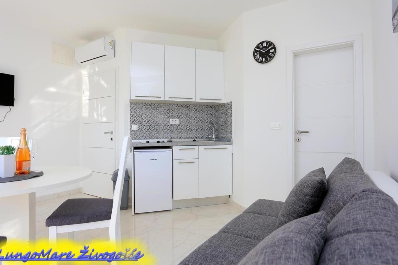 Apartmants Villa Lungo Mare Živogošće Εξωτερικό φωτογραφία